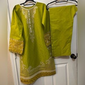 NEW shalwar Kameez Medium Bust 40